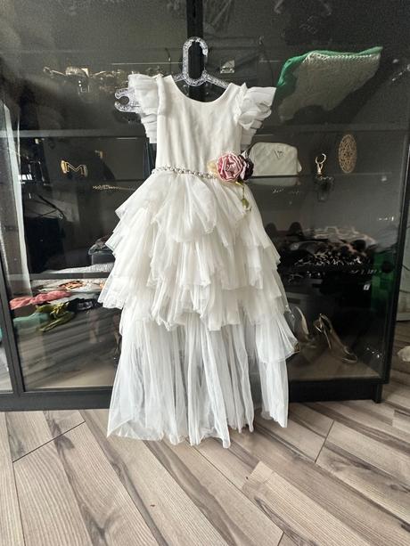 Šaty na prvé sväté prijímanie, 140