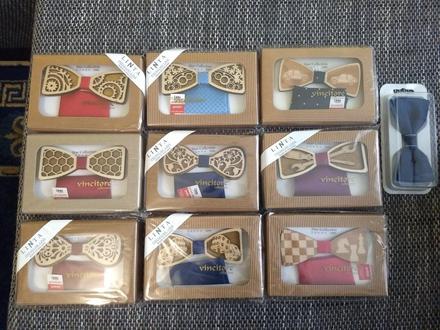 Drevené motýliky - vyrezávané + pánske traky,