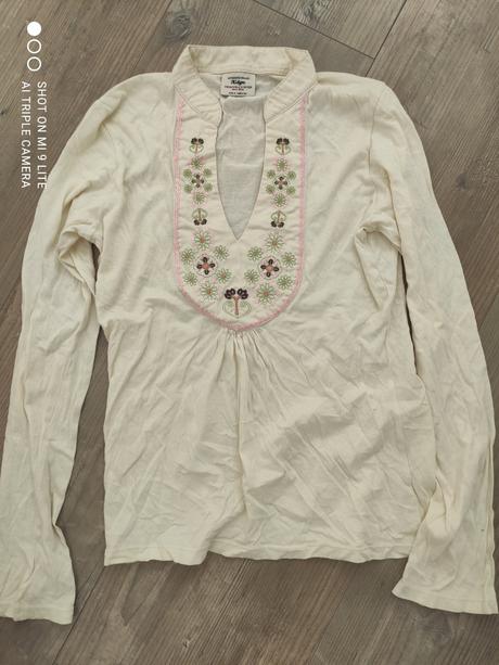 Tricko s ornamentmi, s