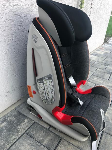 Autosedačka, britax