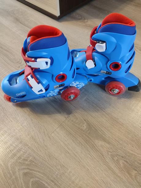 Detské kolieskové korčule play3 modro-červené,