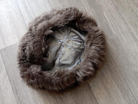 Stará retro baranica s brmbolcom, 