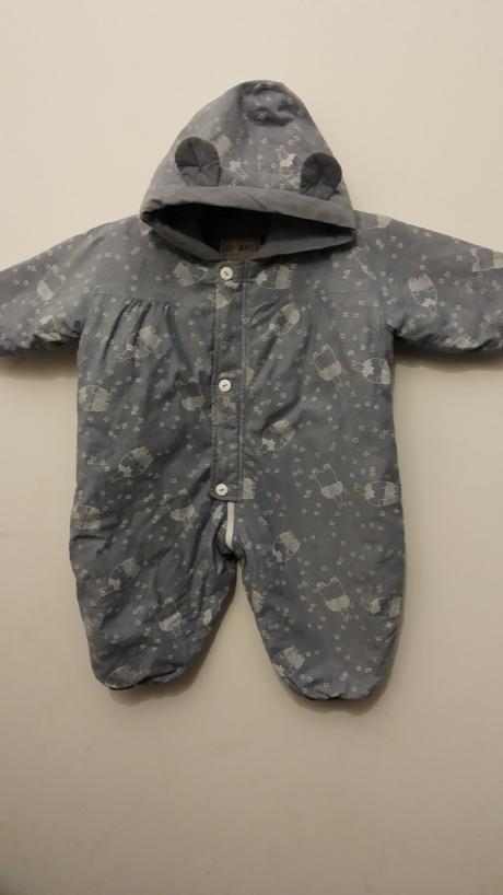 Kombinéza s uškami, 86