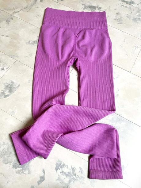 Bezšvové rebrované legíny na šport, l