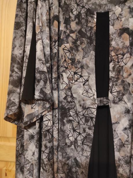 Predám nadrozmernu tuniku, 60