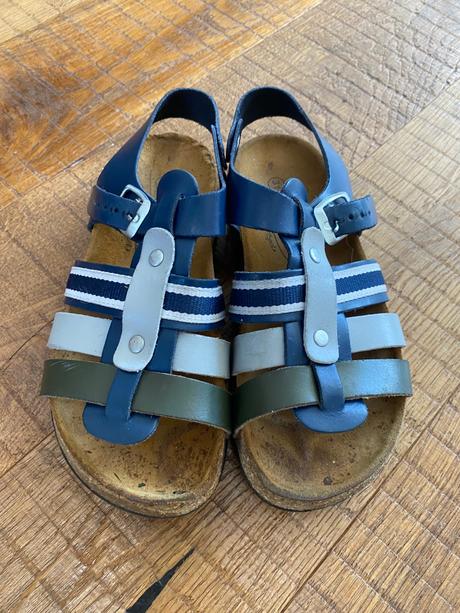 Kožené sandálky, 31