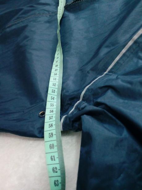 Nepremokavy kabát, s