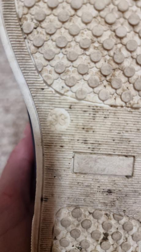 Topanky top stav, 33