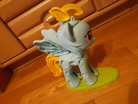 Poník na plastelínu,