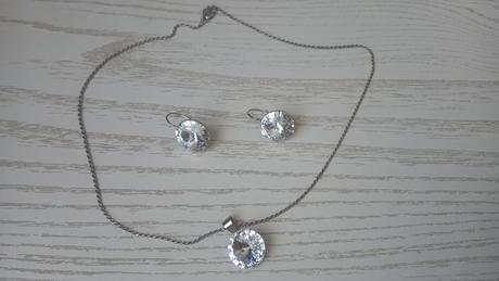 Strieborný set s kryštálmi, 