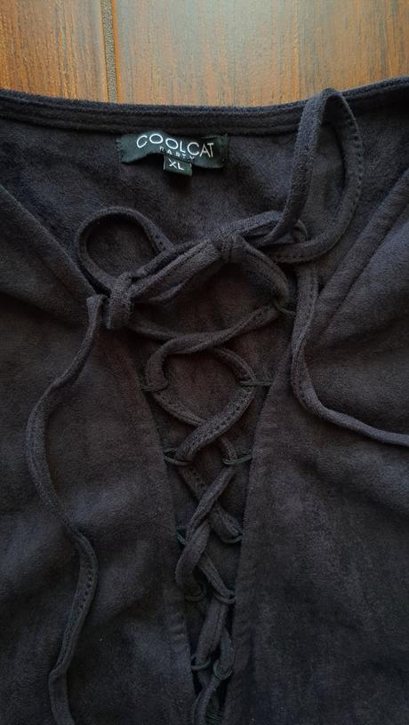 Top šnurovací raz oblečený, l