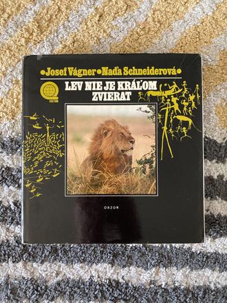 Lev nie je kráľom zvierat-prvé vyd.1981, 