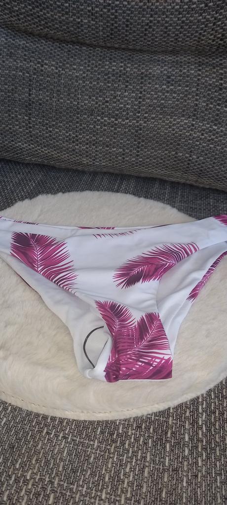 Spodný plavkovy diel, m