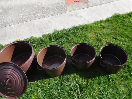 Smaltované hrnce-50l, 30l, 20l,,