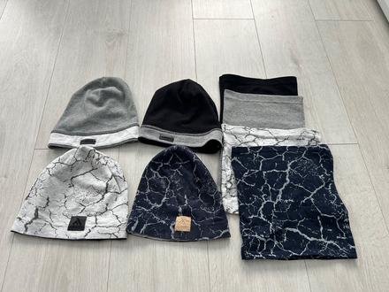 Čiapky +nakrcniky, 44