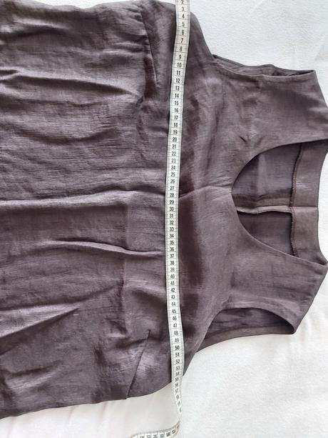 Spoločenský kostým, 42