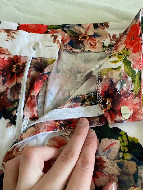 Kvetovane nohavice letne nohavice, 34