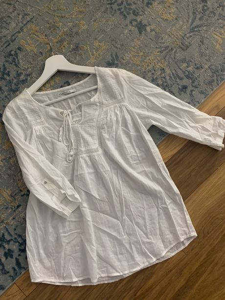 Biela bľúzka, house,s