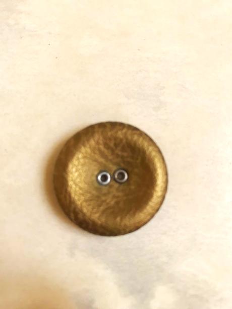 Zlatohnedé gombíky 8 ks, 