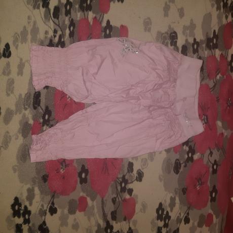 Dievcenske nohavice, 134