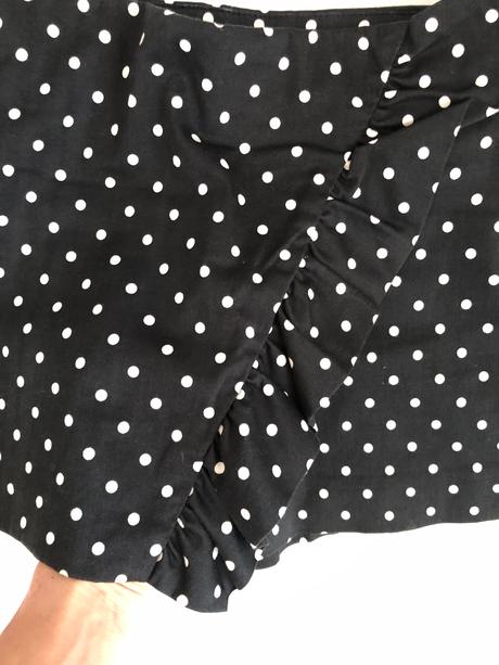 Šortky so vzhľadom suknicky, zara,122