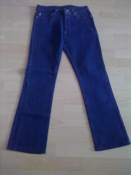 Rifle tmavomodra , s