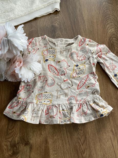 Tričko s liškami a volanikom, 80