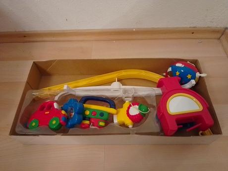 Hrací kolotoč nad postieľku, 