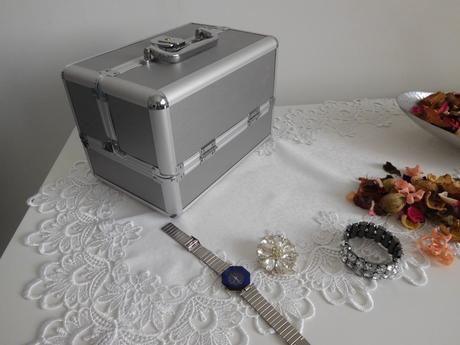 Kufrík na kozmetiku či šperky,, 