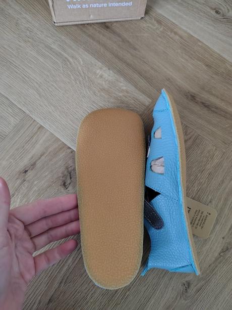 Tikki nido henry barefoot sandále, v.30, tikki,30