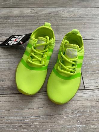 Blikajúce tenisky, authority,27