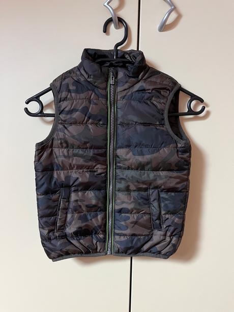 Chlapčenská vesta 104/110, 104