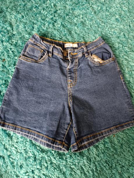 Šortky, sinsay,134