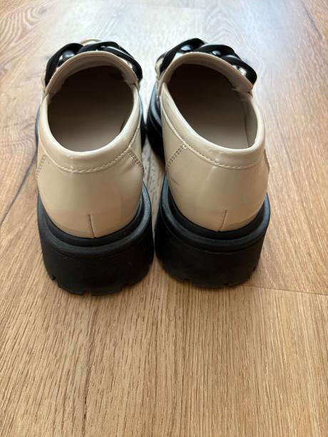 Mokasiny catwalk, 38