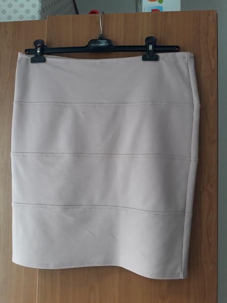 Tehotenska sukna, 38