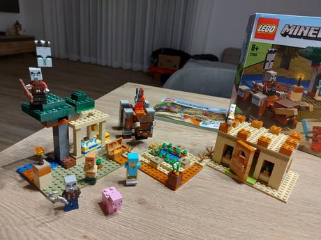 Lego minecraft  - nájazd zlodejov, 