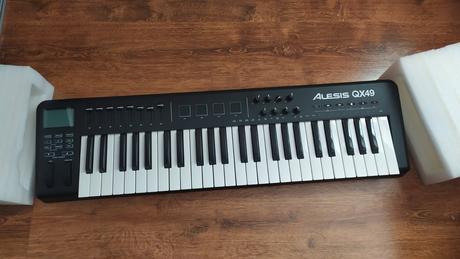 Keyboard alesis, 