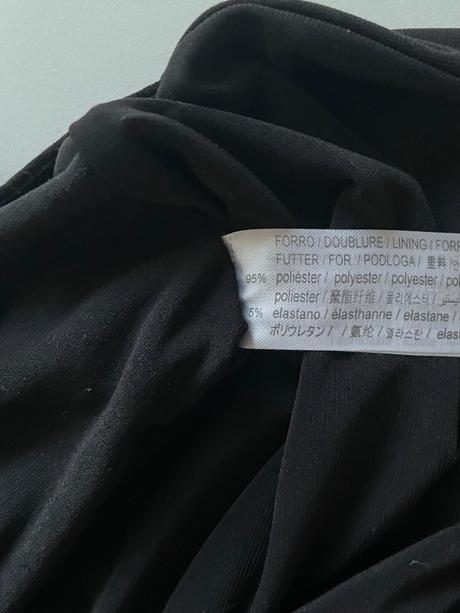 Halterneck body s padavým nariaseným výstrihom, bershka,xs