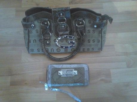 Kabelka + peňaženka, guess