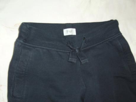 Známe tepláky, f&f,98