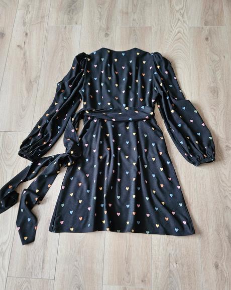 Zavinovacie šaty s farebnými srdiečkami, m