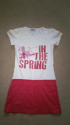 Dvojfarebné šaty, 134