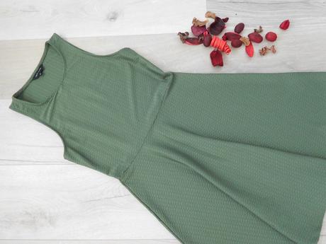 New look šaty zelené elastické-36v,, new look,36