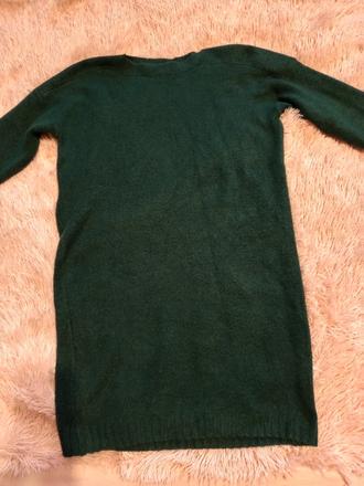 Zelený predĺžený pulover,