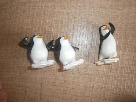 Kinder hračky(cena za ks), 