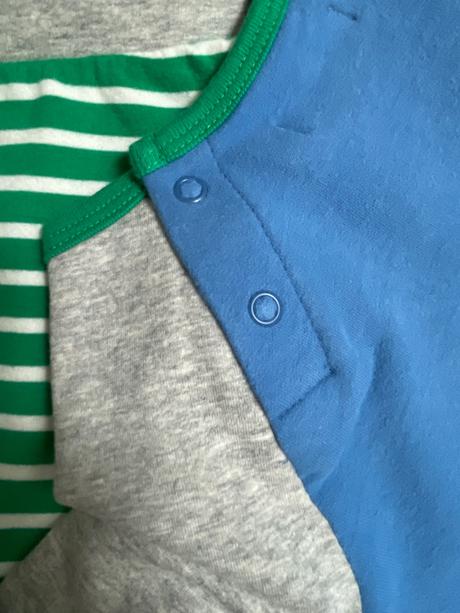 Nádherná súprava tepláčikov a tenkej mikinky, mini boden,98 / 104