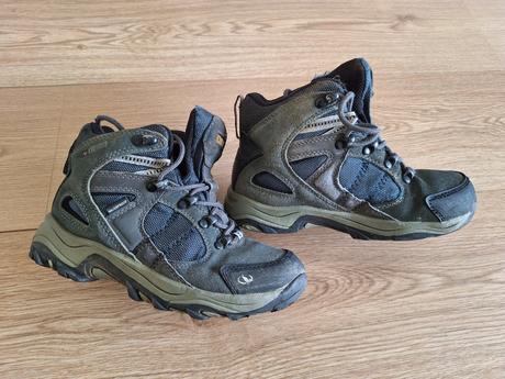 Turistické topánky, 33