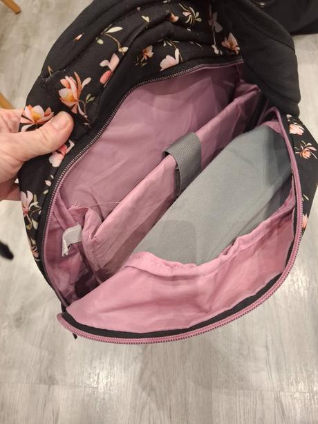 Batoh školský zn.ars una, 