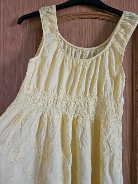 Žlté šaty v. l, l