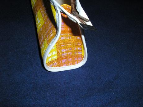 517. kozmetická taštička, 